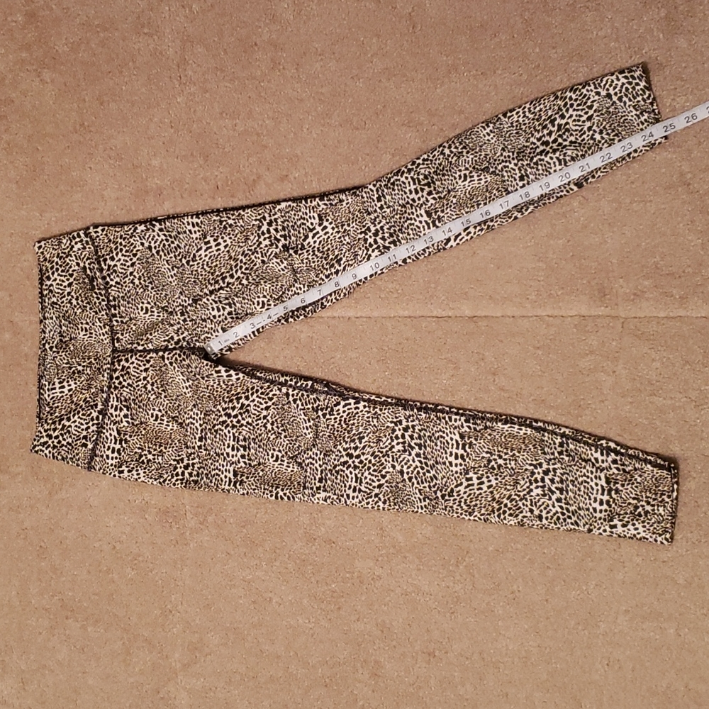 Nike Women's Animal Print Leggings. - Picture 11 of 12